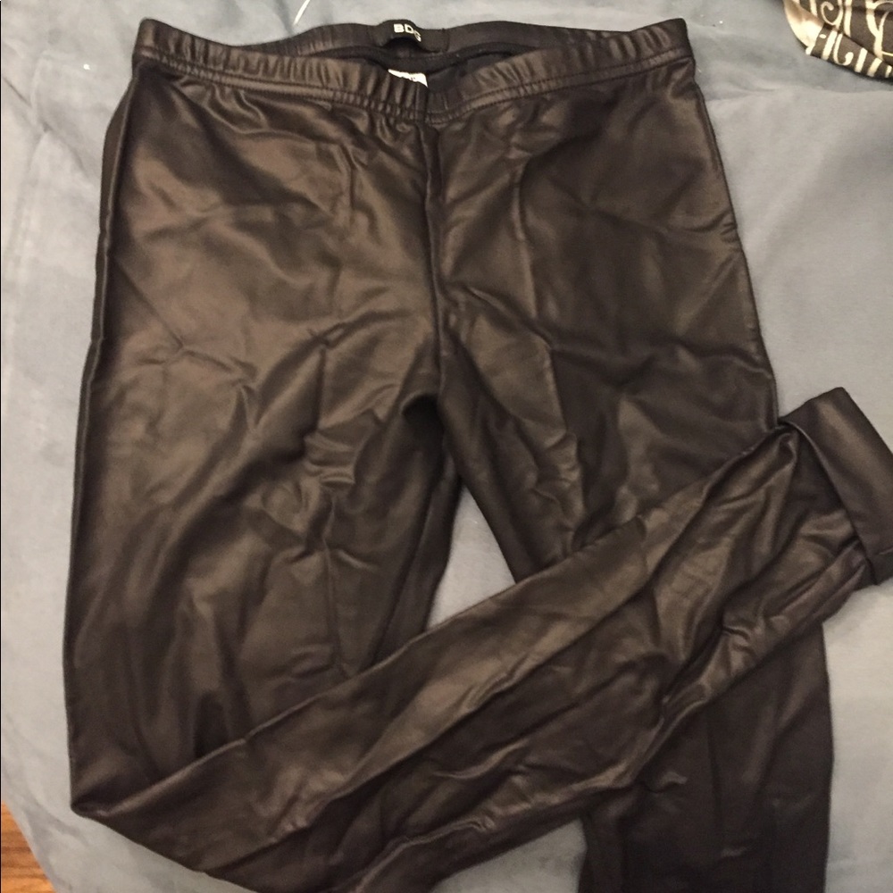 Faux leather leggings